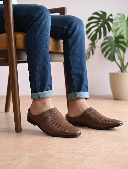 Men’s Brown Slip-On Casual Loafers – Stylish Cut-Out Design & Comfortable Fit