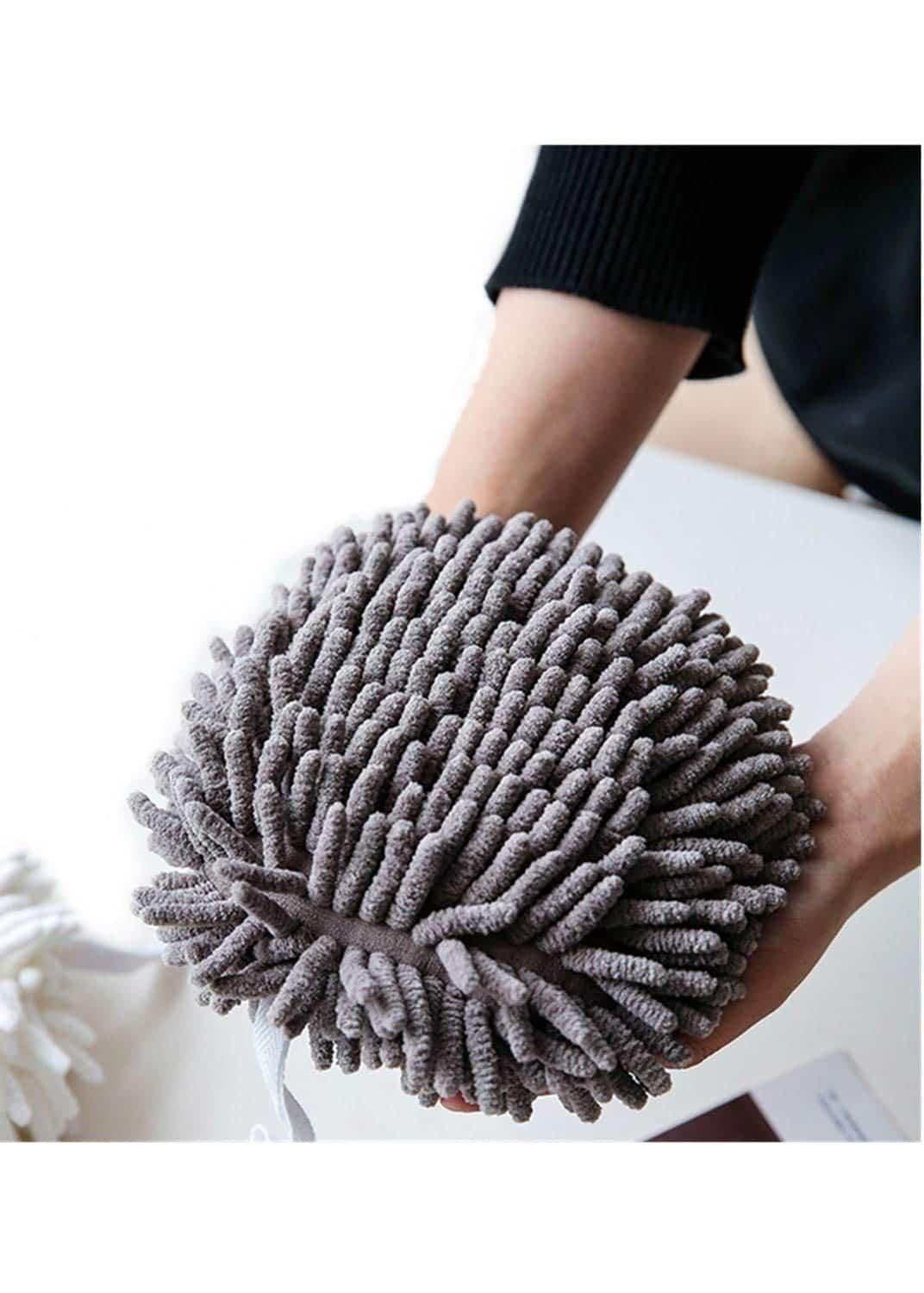 Fuzzy Ball-Shaped Towel